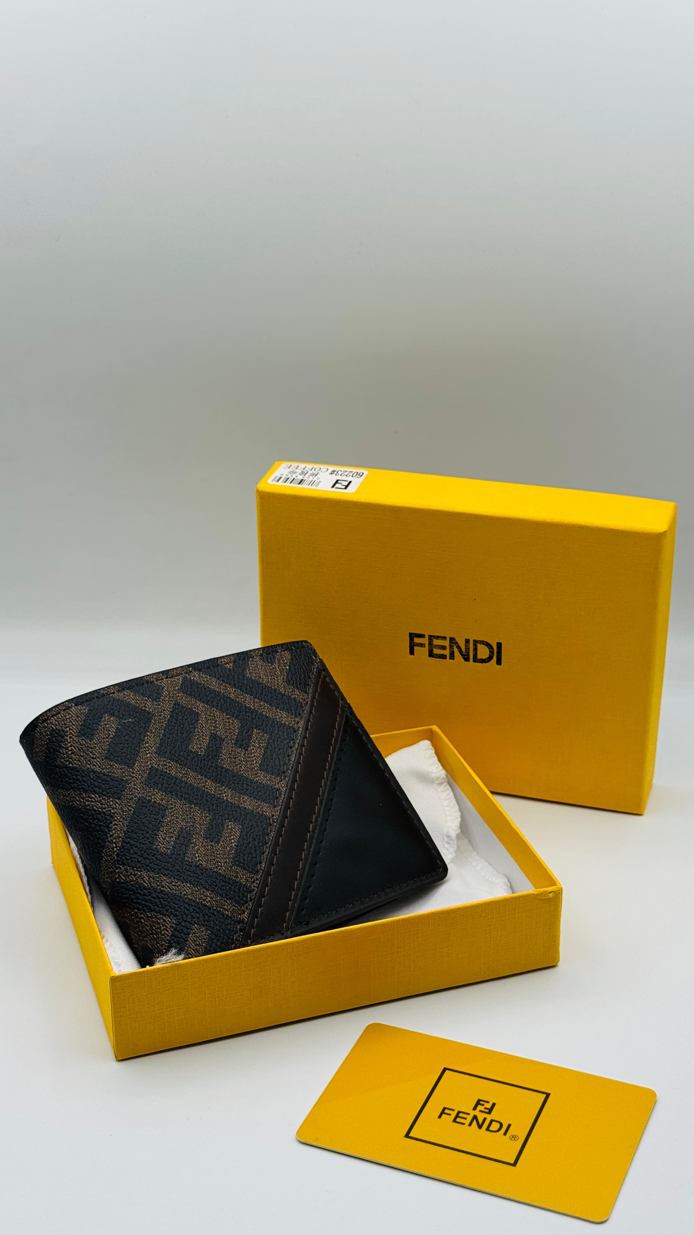 Portefeuille fendi1