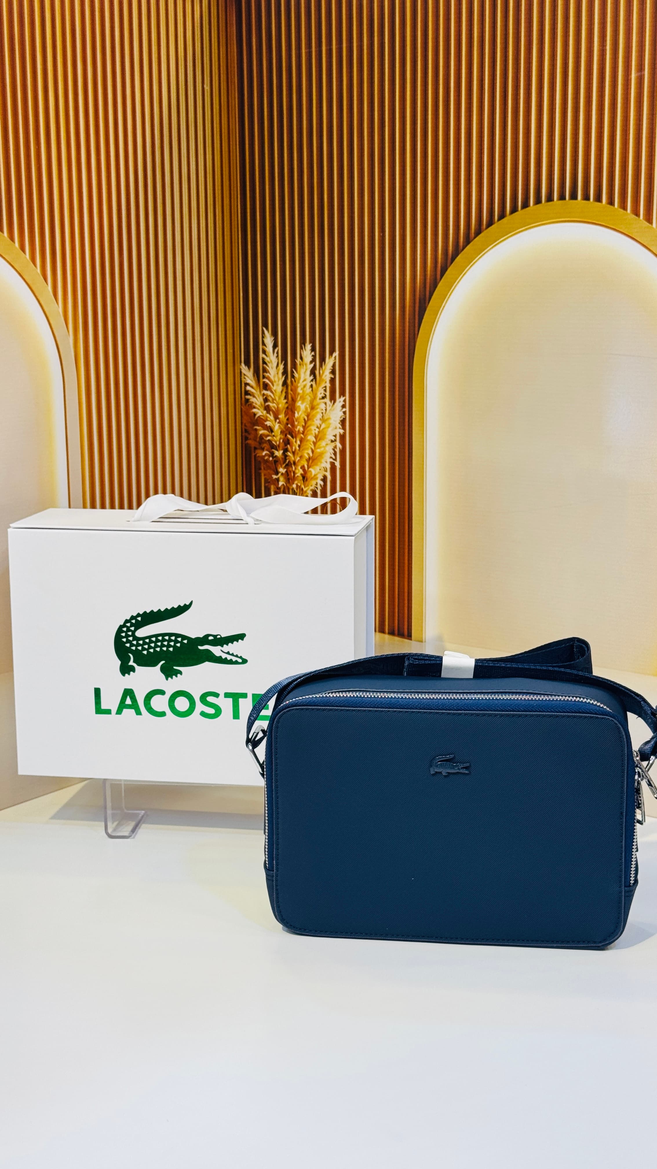 Sacoche lacoste