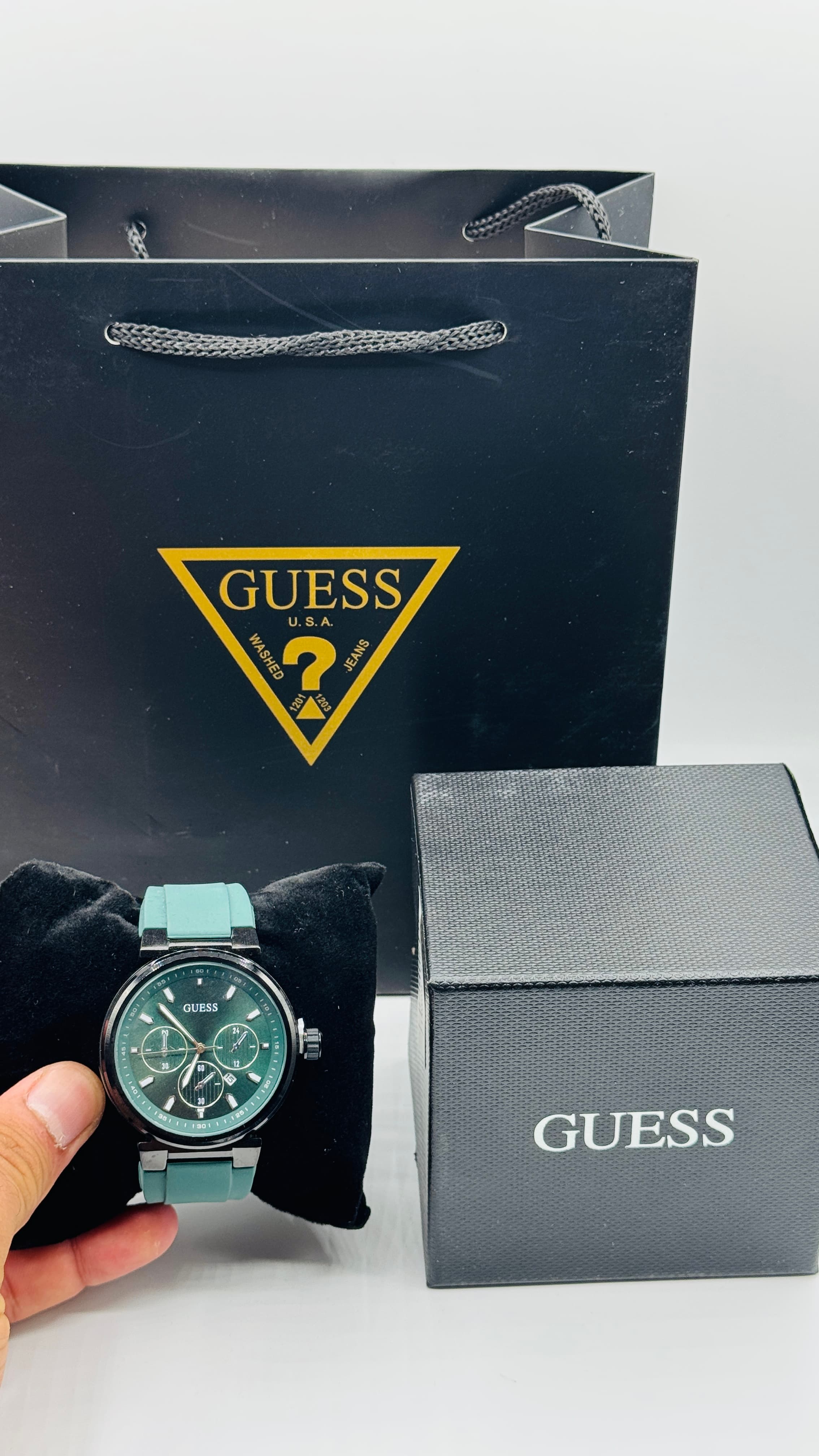 Montre homme Guess