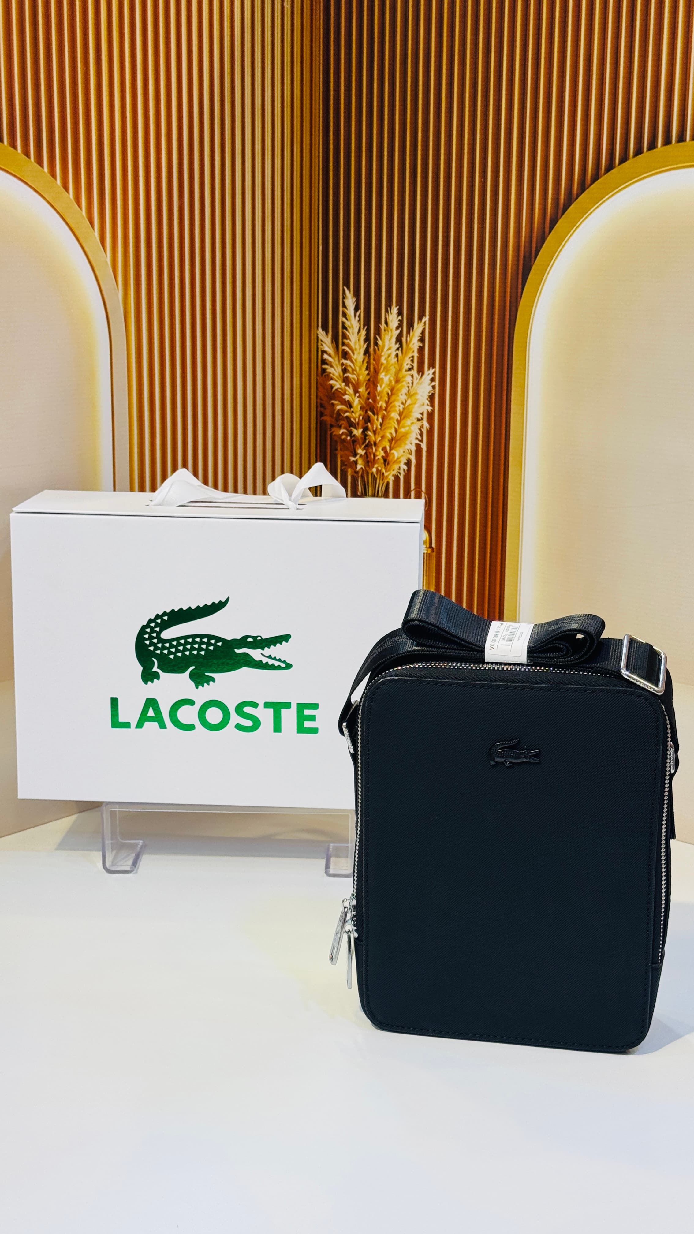 Sacoche lacoste a