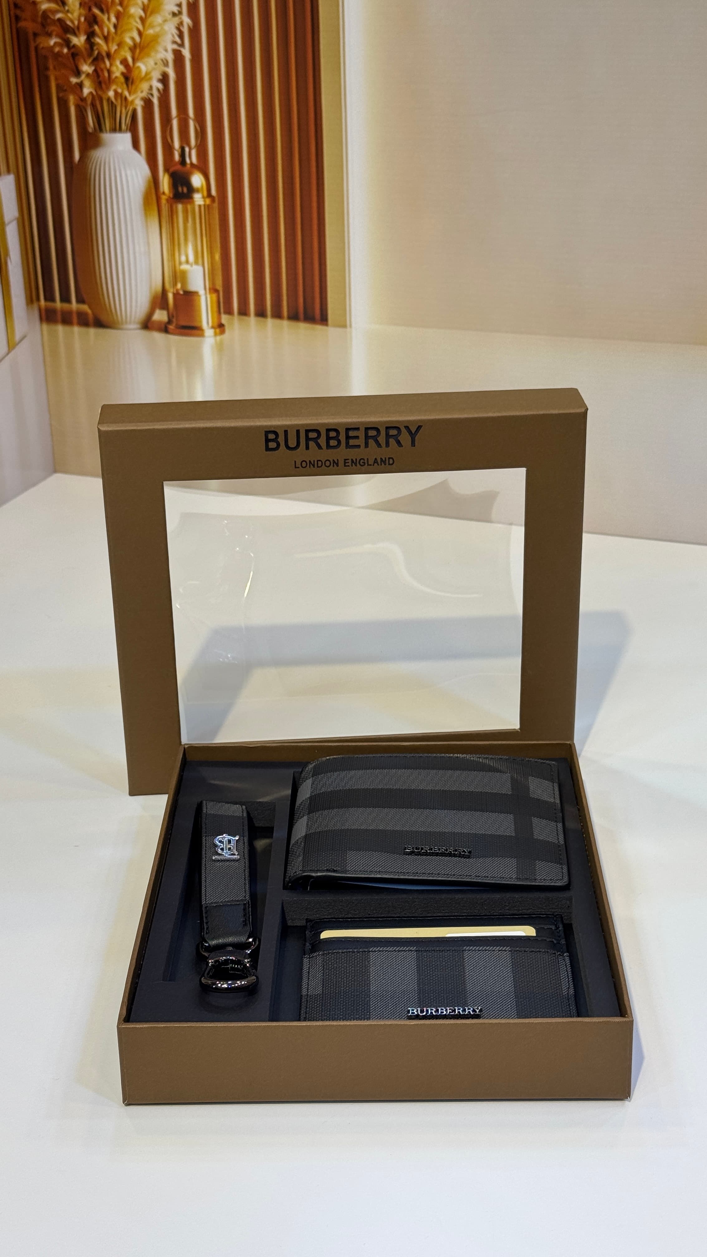 Portefeuille burbrry 3b1