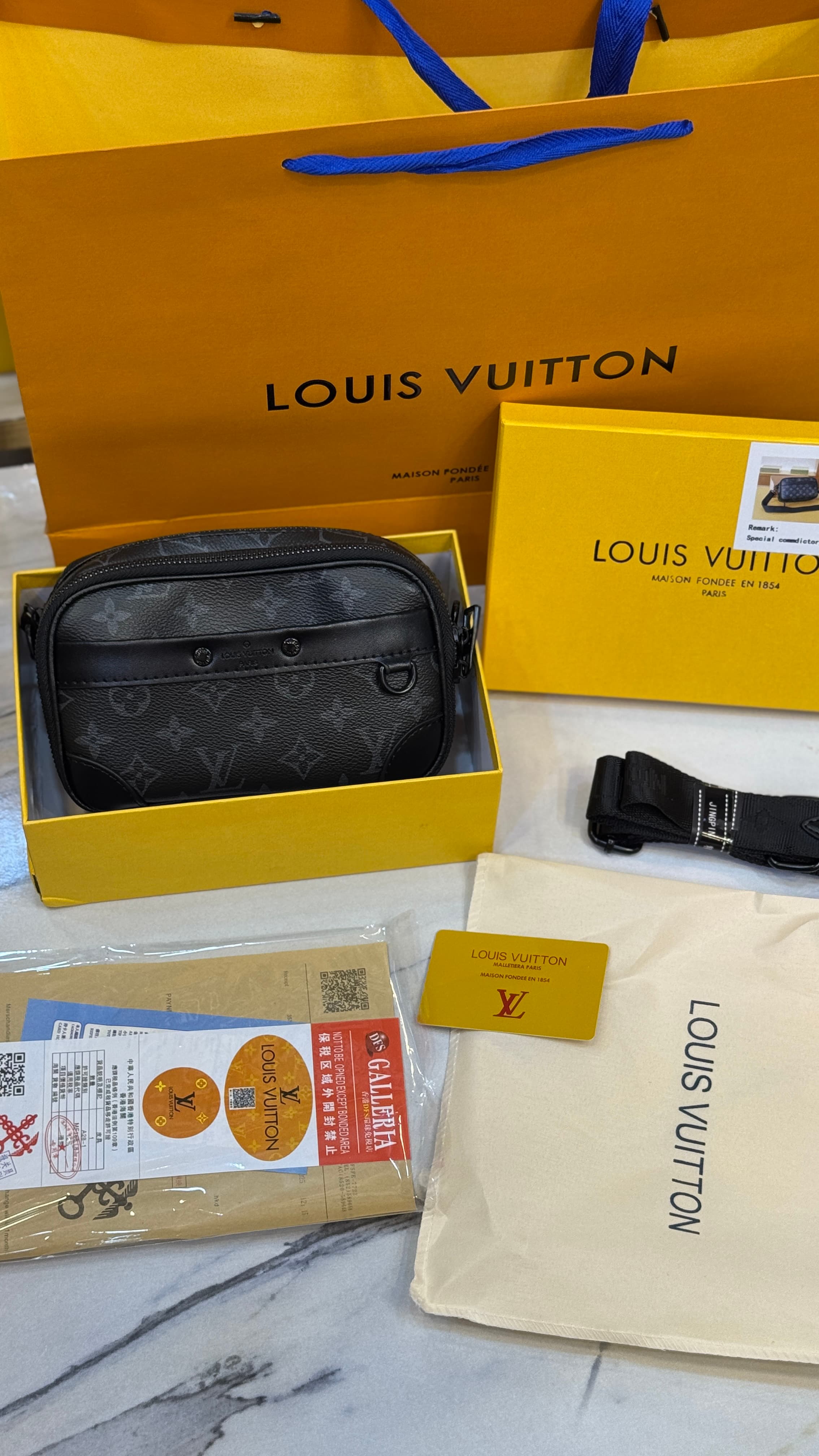 Sacoche louis Vuitton 1